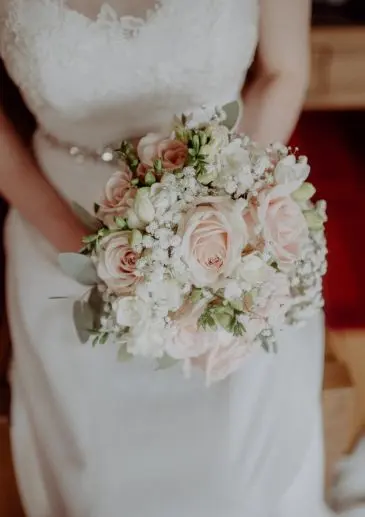 Scented bridal bouquet including gypsophilia. Louise Hendry photography